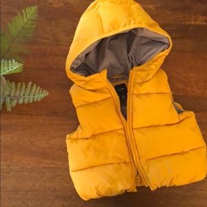 Gap Puffer Vest